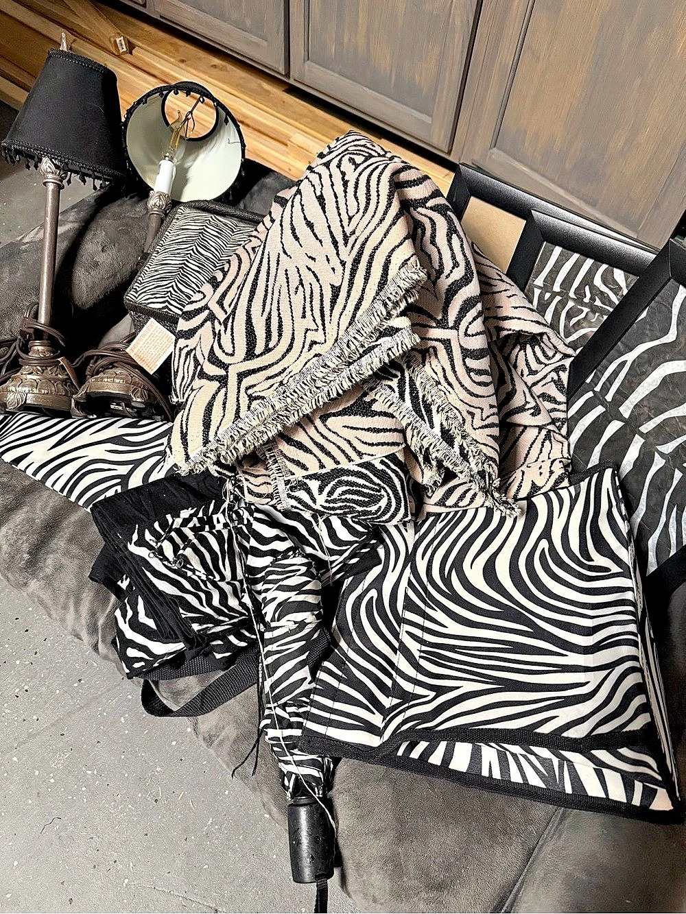 Zebra Print Accessories Black & White